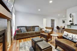 Steps from Ski Lift & Town, Community Hot Tub